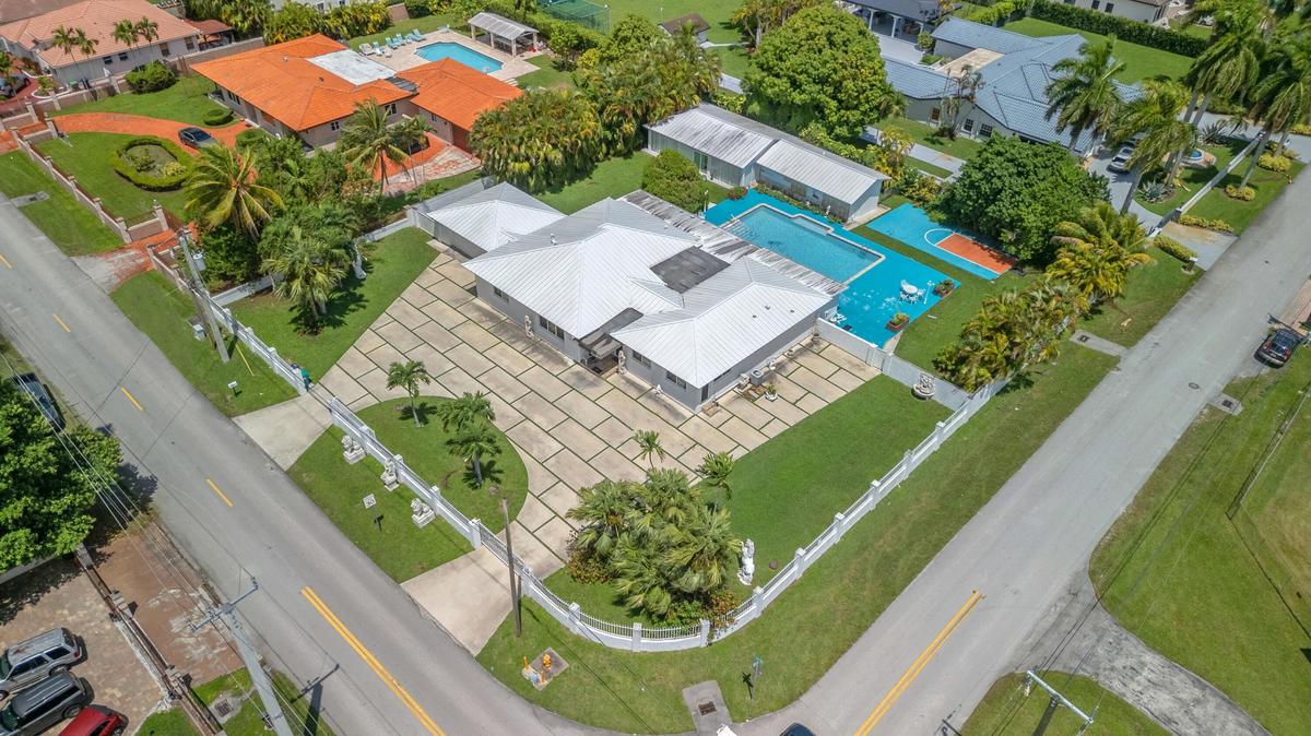AERIAL SHOT KENDALL