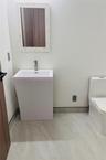 MAIN FLOOR-BATHROOM #6 (HALF)