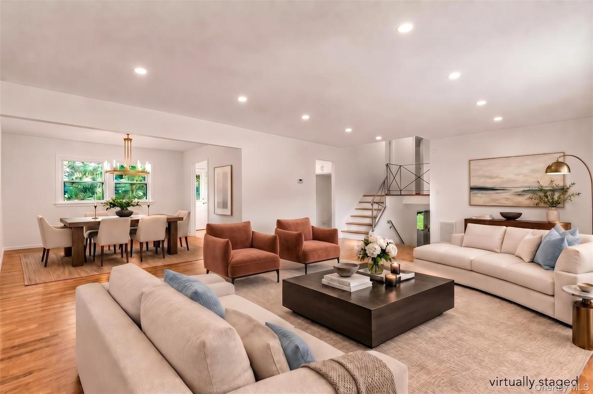 ...is equally suited to everyday living and easy entertaining.