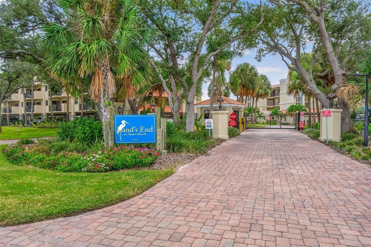 Lands End Gated Community