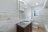 Full Bathroom (unit 1)