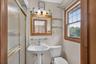 Primary en-suite