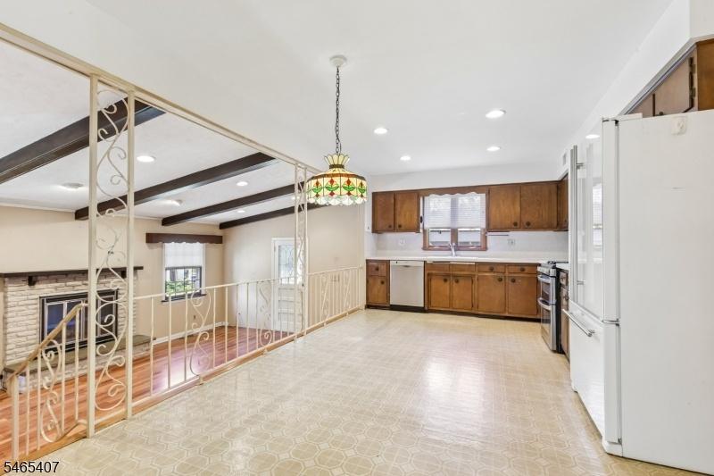 kitchen/family room