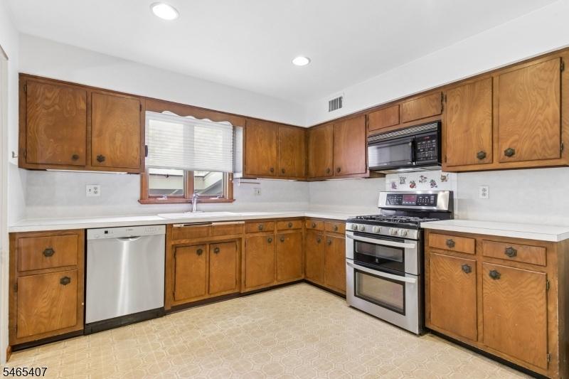 spacious kitchen