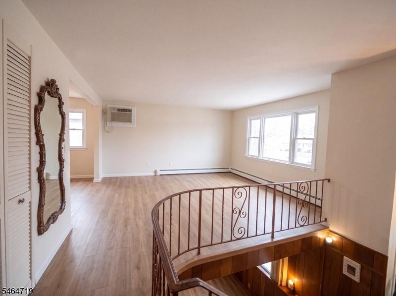 Ai declutter living room