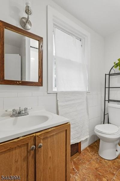 Unit 2 Bathroom