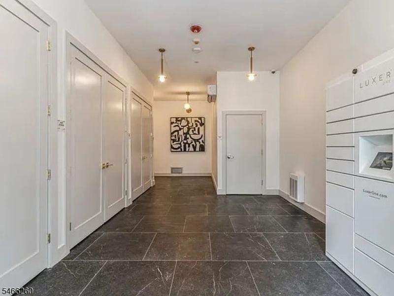 BuilingHallway