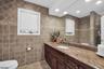 Ensuite Full Bath