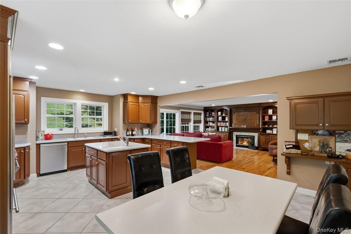 Eat-in kitchen connecting seamlessly to the spacious great room