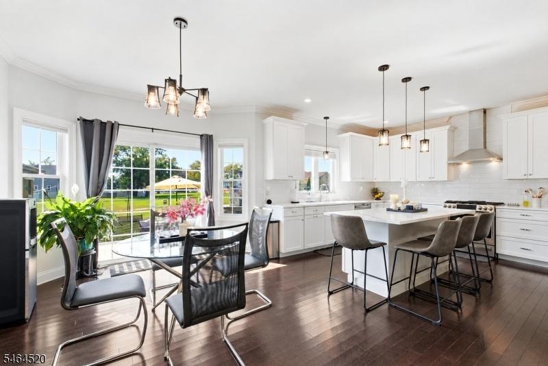 kitchen eating area