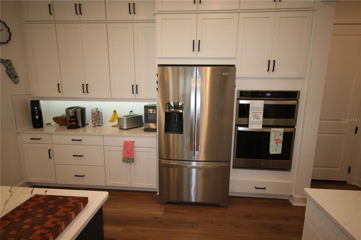 BUILT IN APPLIANCES