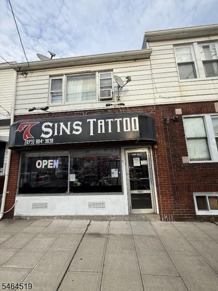 Front of Tattoo Shop