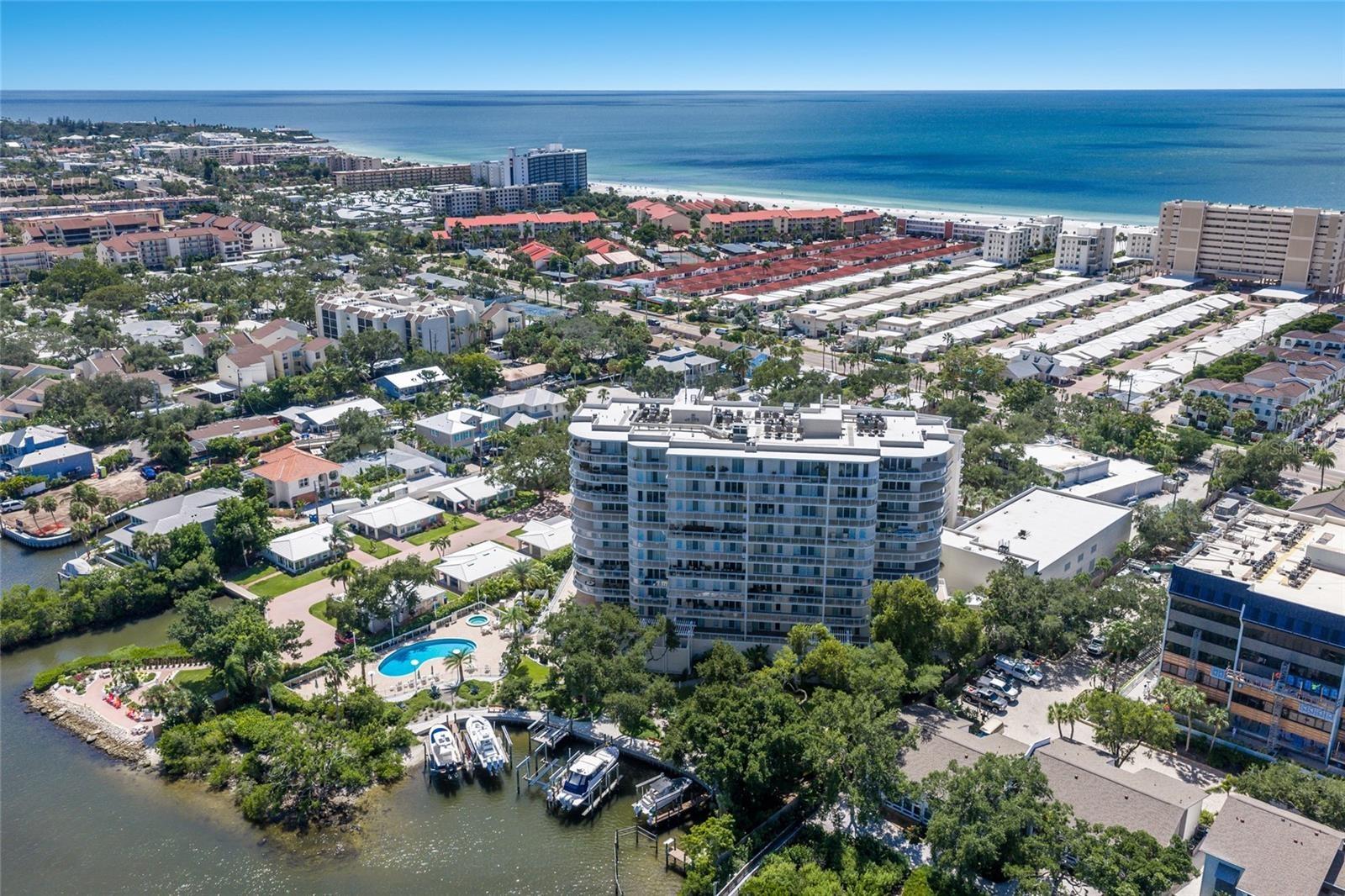 Welcome to Summer Cove!  Directly on the intracoastal with community access to the beach