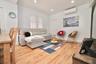 1st fl Living room