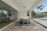 Lanai with Phantom retractable screens