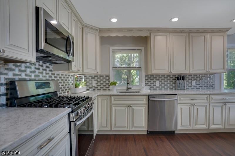 Beautiful Counter Space