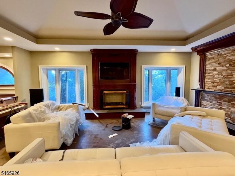1st fl living room
