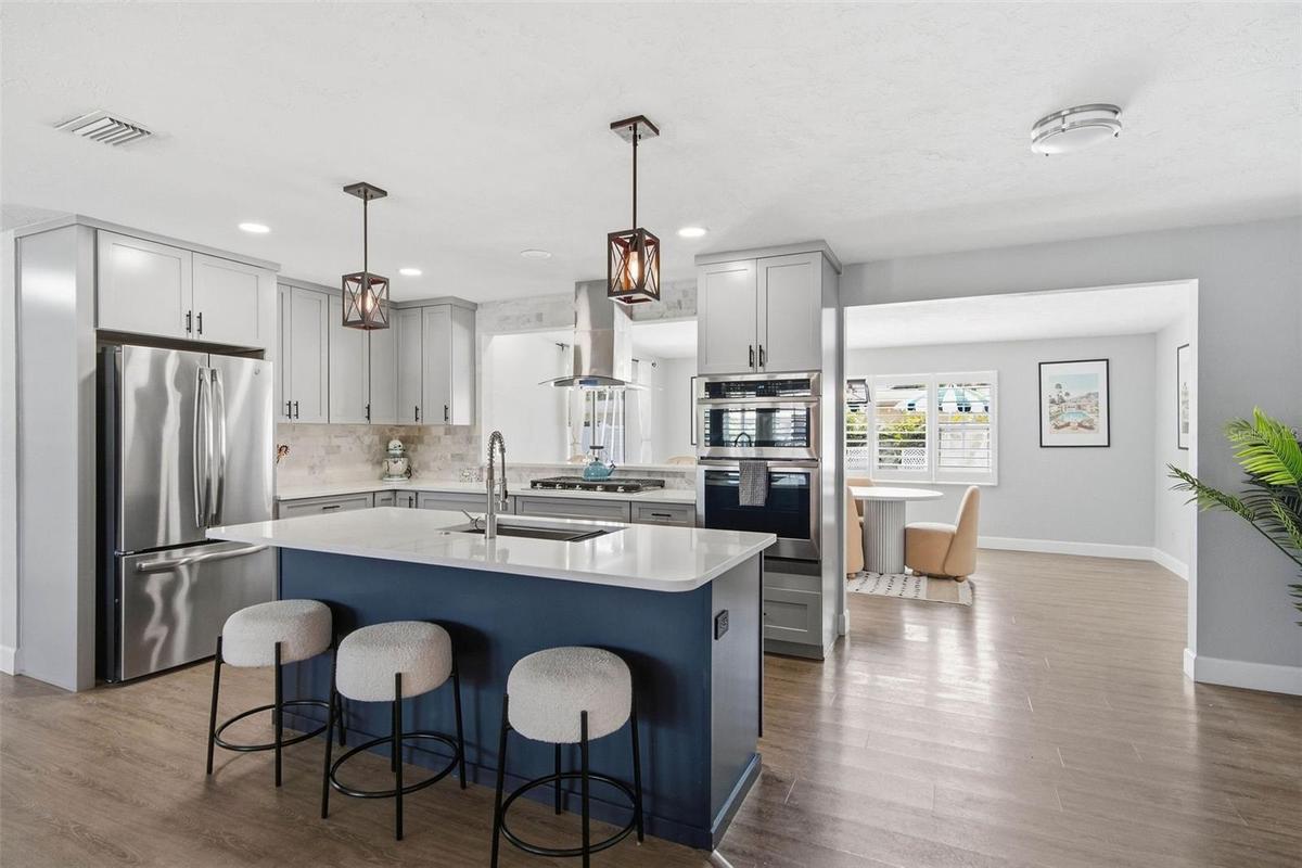 Beautifully updated kitchen