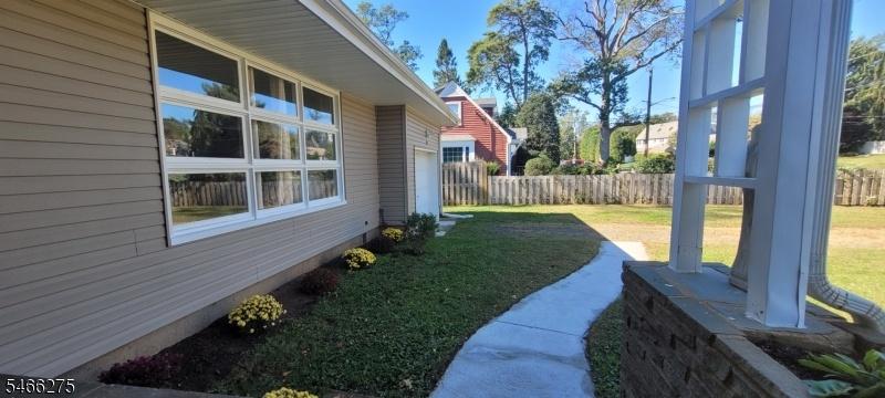 Walkway from Driveway