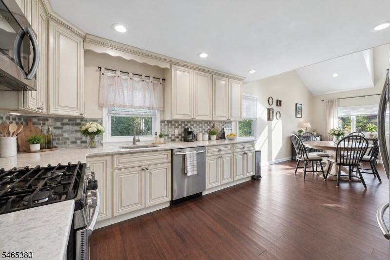 Beautiful Counter Space