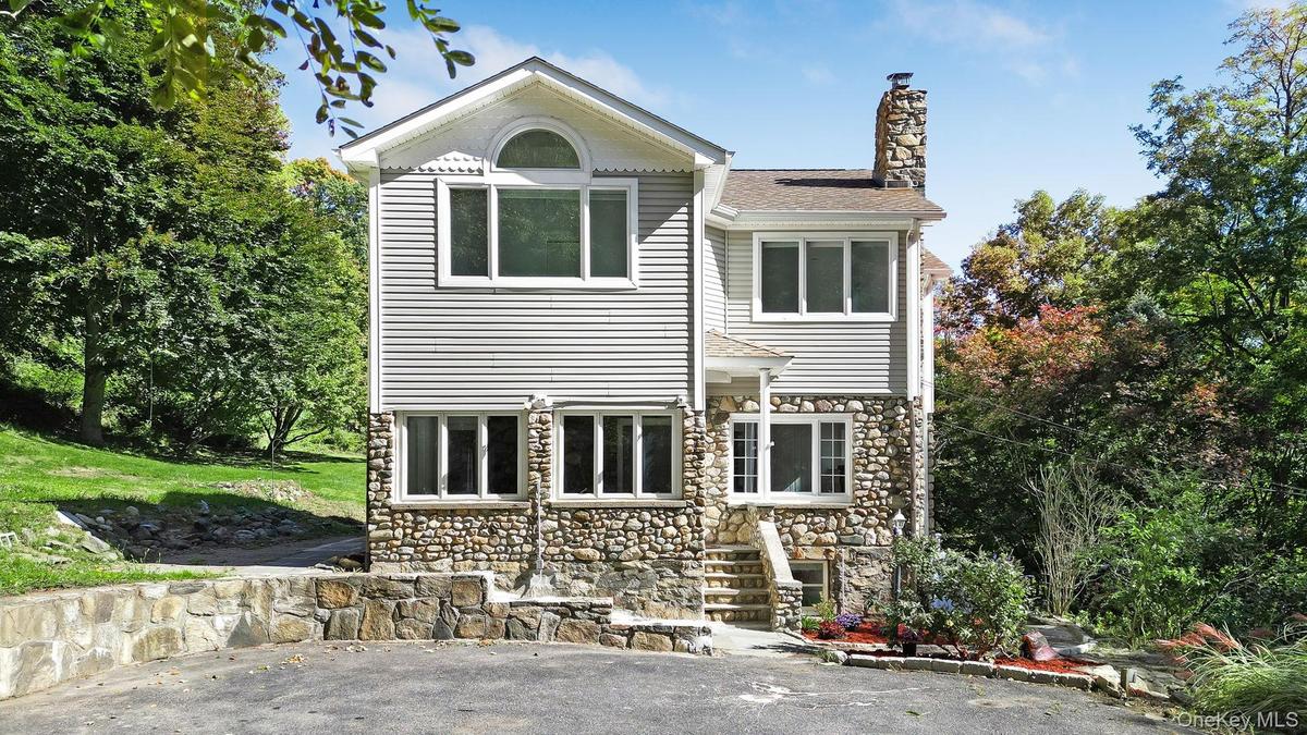 Welcome to 3811 Wood Street !