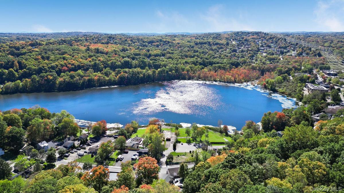Ariel view of Lake Oscawana