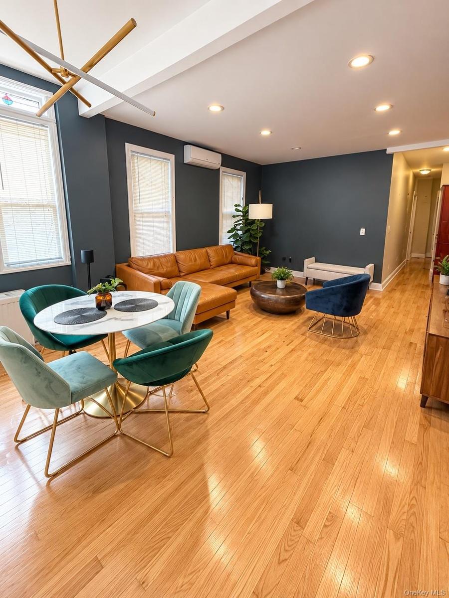 1st floor Unit