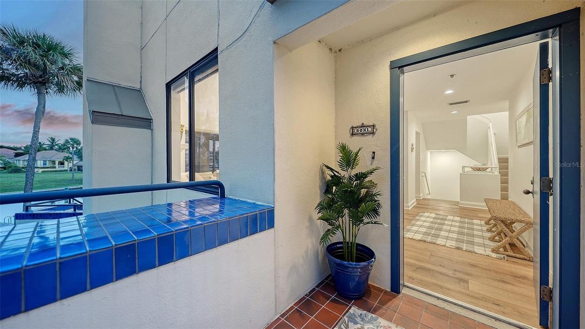 PLAN TO BE WOWED ! THIS COMPLETE RENOVATION HAS A GREAT OPEN FLOOR PLAN