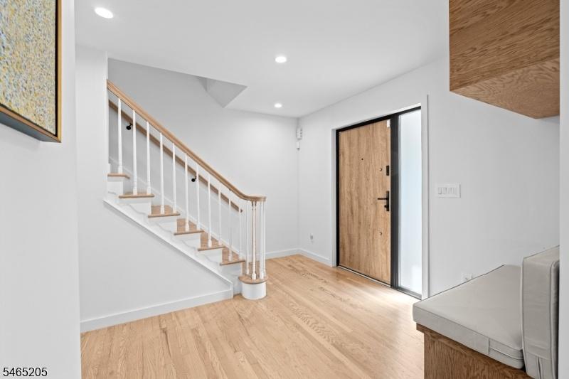 Foyer w/ Stainless Steel Door