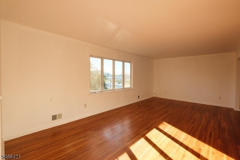 2nd floor living room