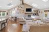 Open Concept Fam Rm/DR/MEIK