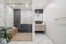 Guest Suite Full Bath