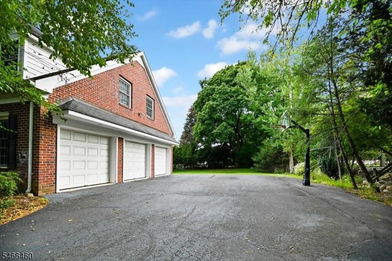 3 Car Garage
