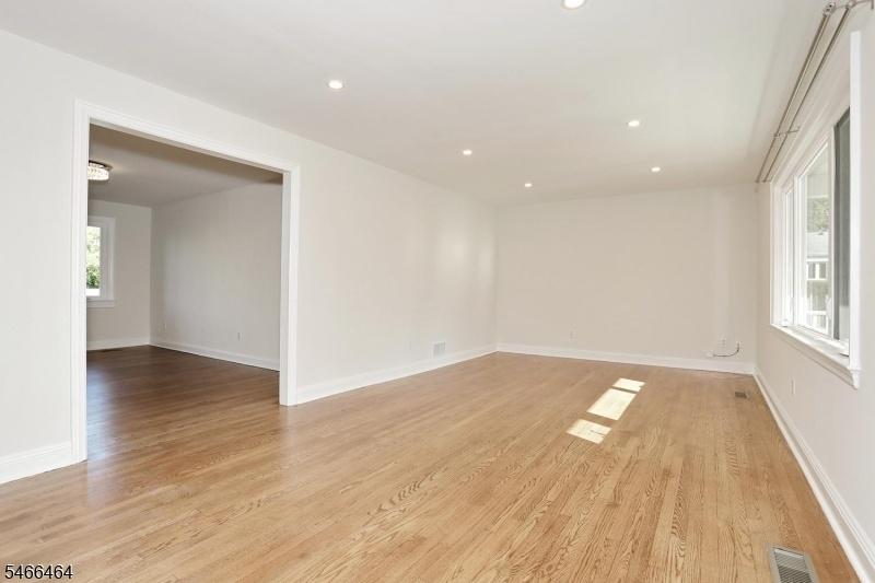 Hardwood Flooring throughout!