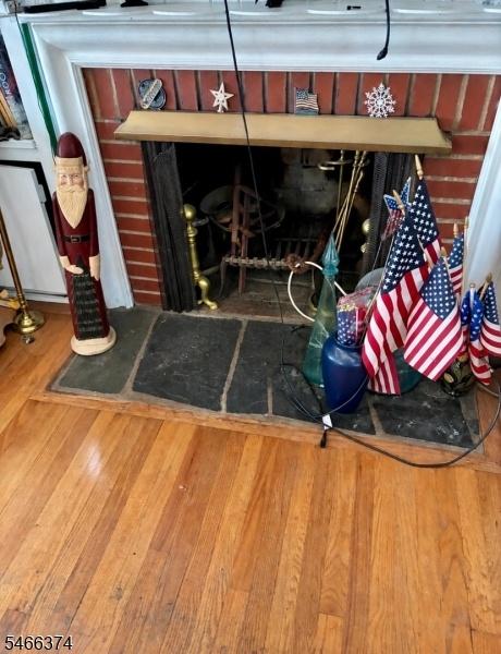 Wood fireplace