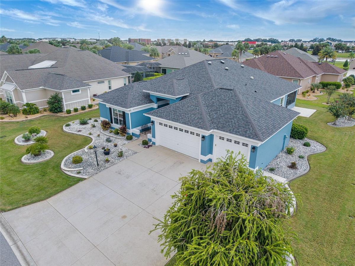 Aerial Right