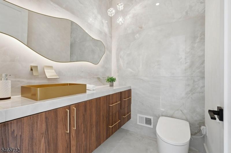Powder Room