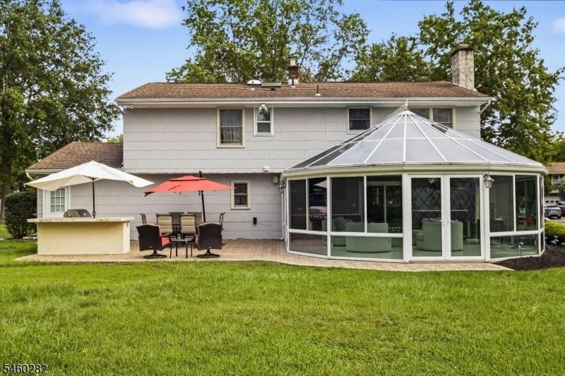Solarium & backyard