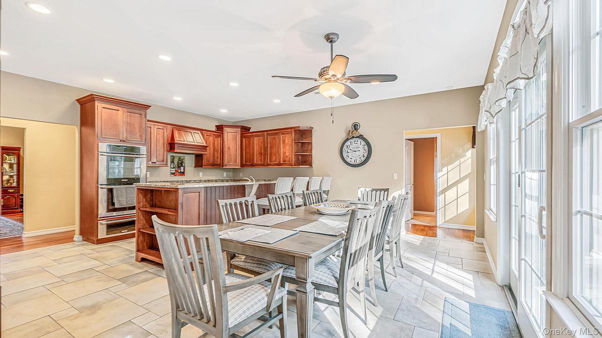 Dining Area with celing fan