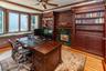 Office w/ double sided gas fp