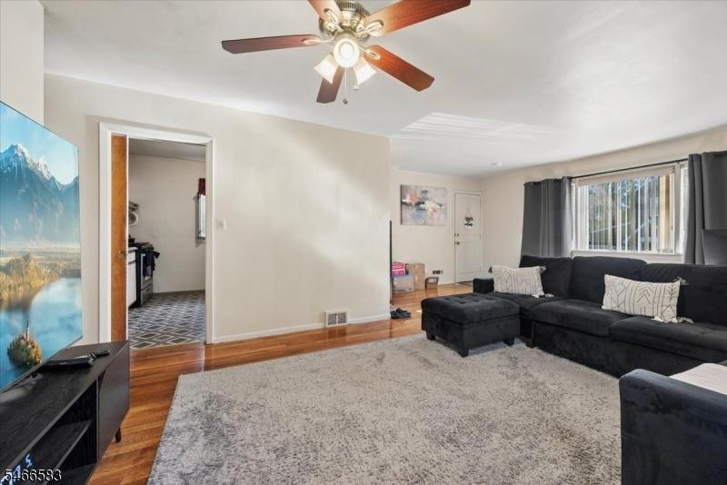 Living / Dining Area