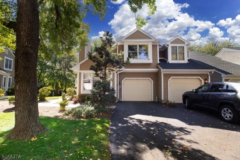 Attached Garage
