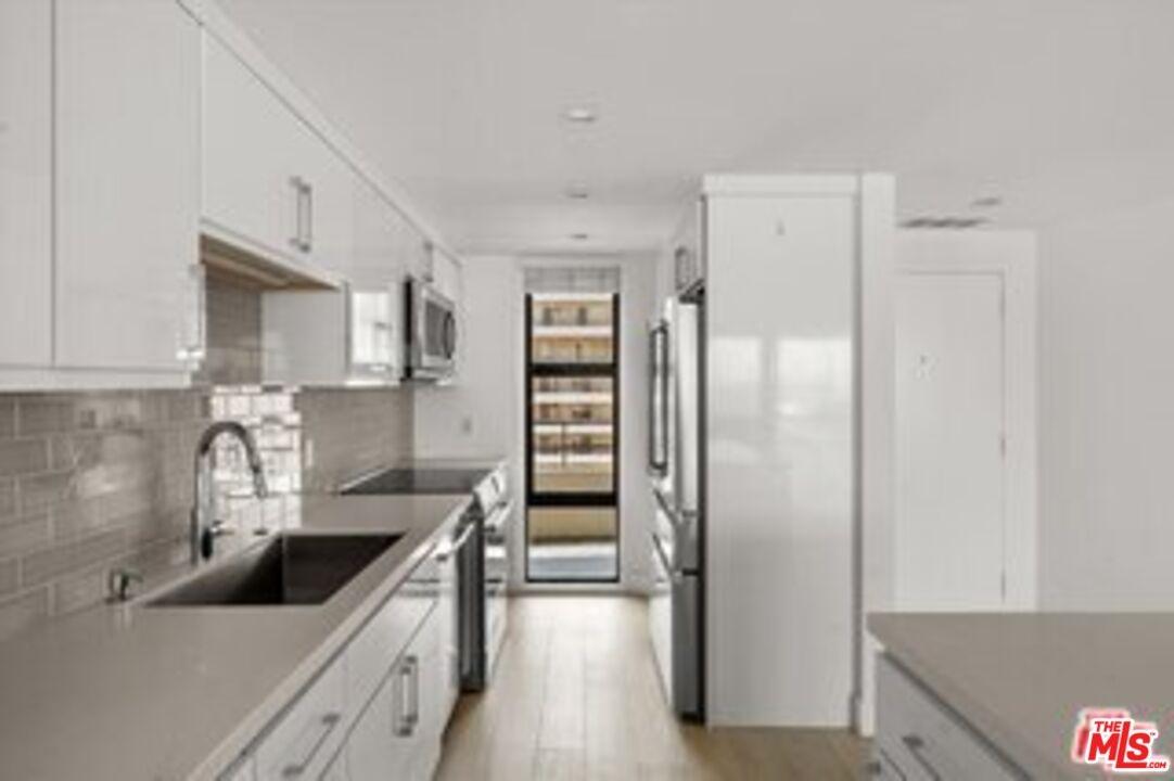 Near new appliances
