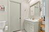 bathroom 2- jack and jill