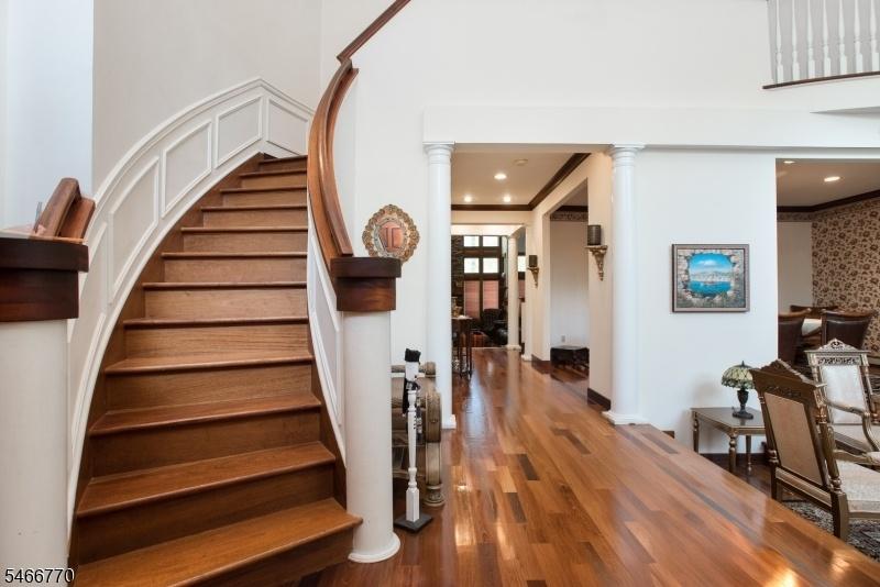 Entry Foyer