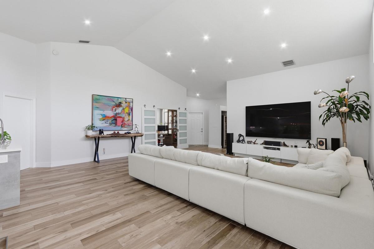 High End Wood Look Tile Flooring Throighout