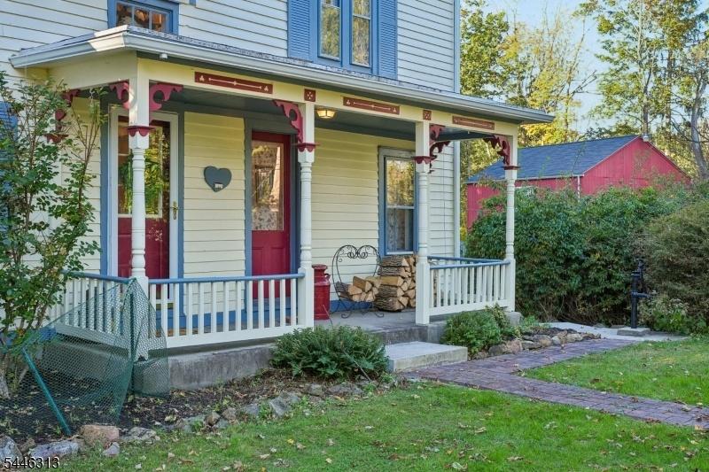 Front View of Porch