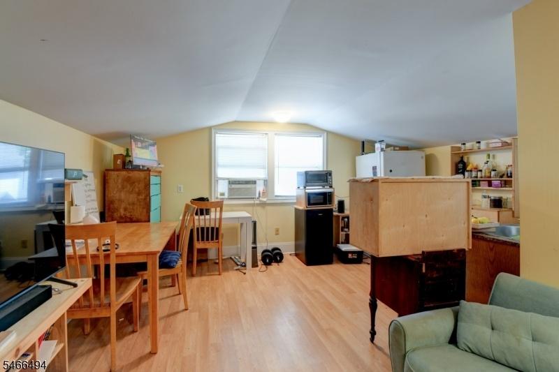 LOFT