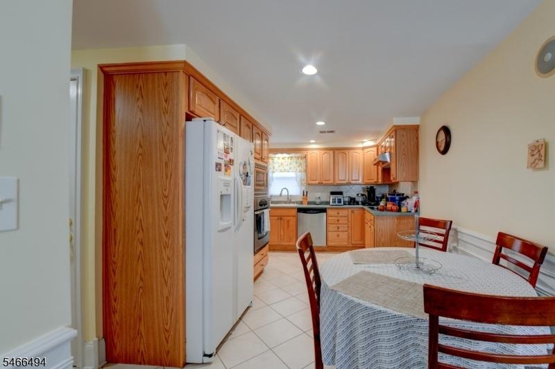2nd KITCHEN