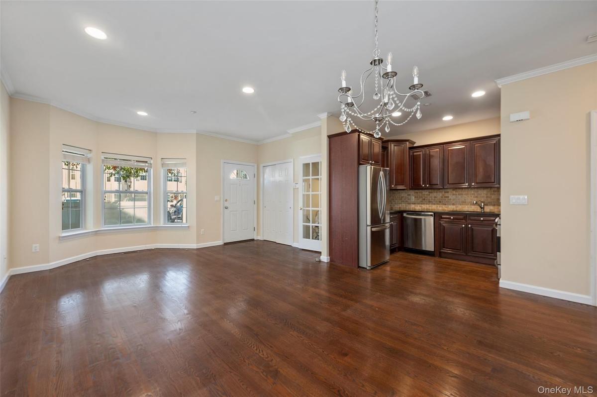 Living/Dining Area